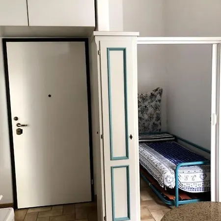 Casa Urbica, 5min Dal Porto 아파트